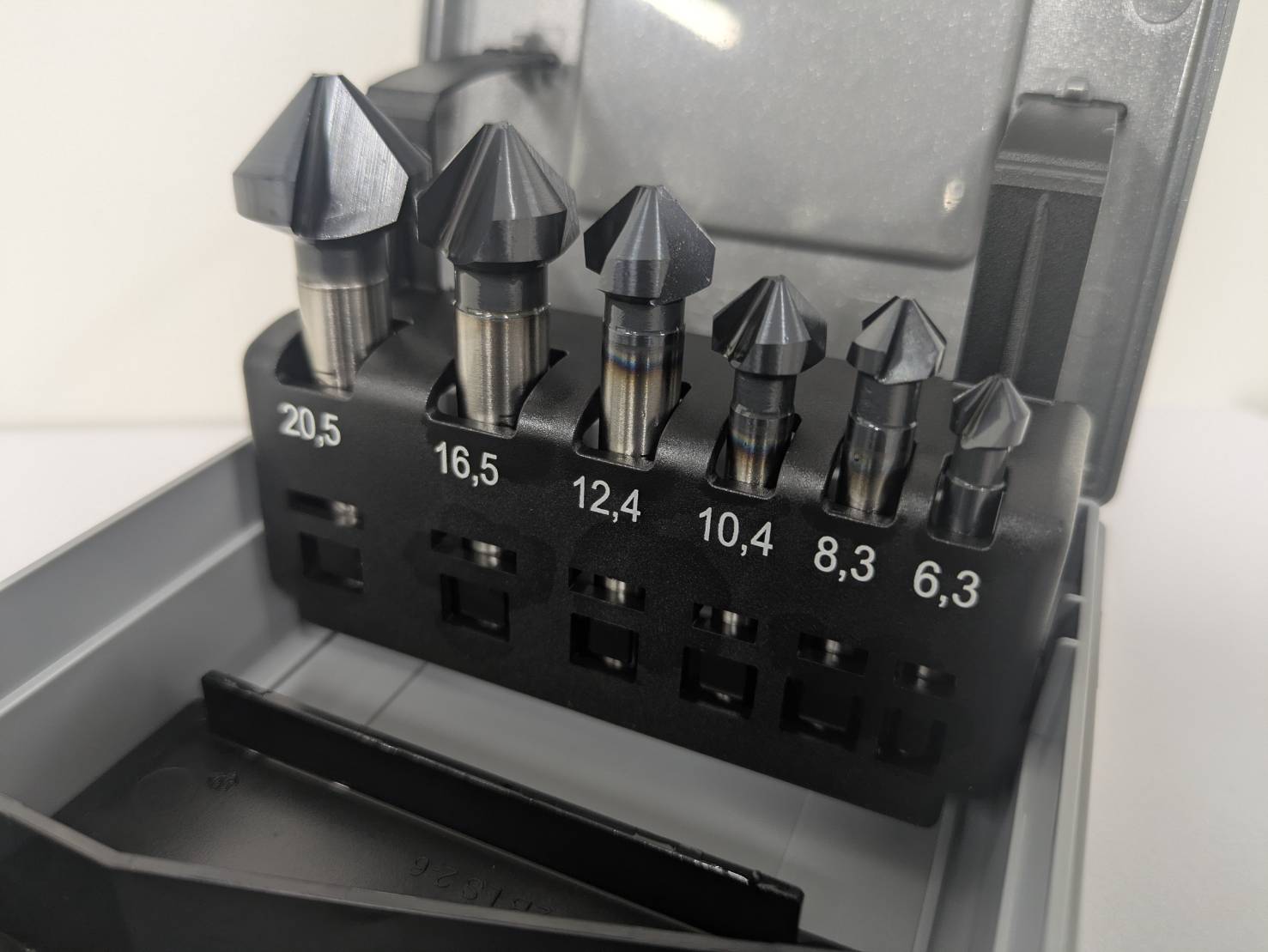 TZ-TIALN-CS　D6.3-D20.5-3F-A90