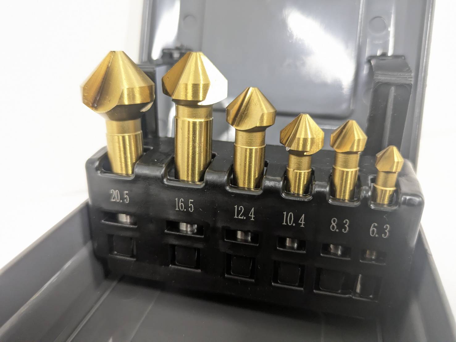 TZ-TIN-CS　D6.3-D20.5-3F-A90